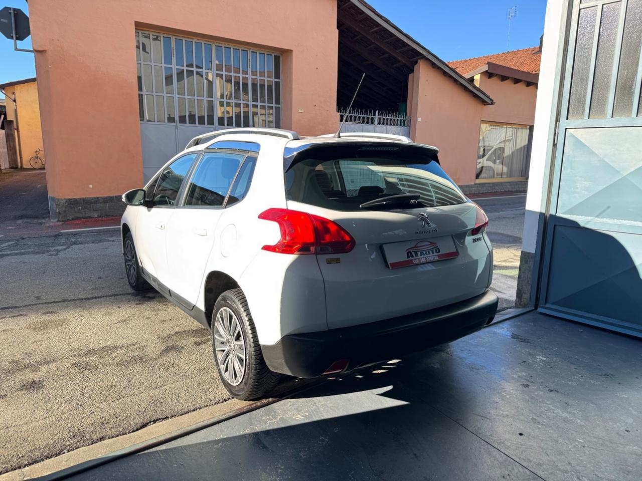 Peugeot 2008 PureTech 82 Allure