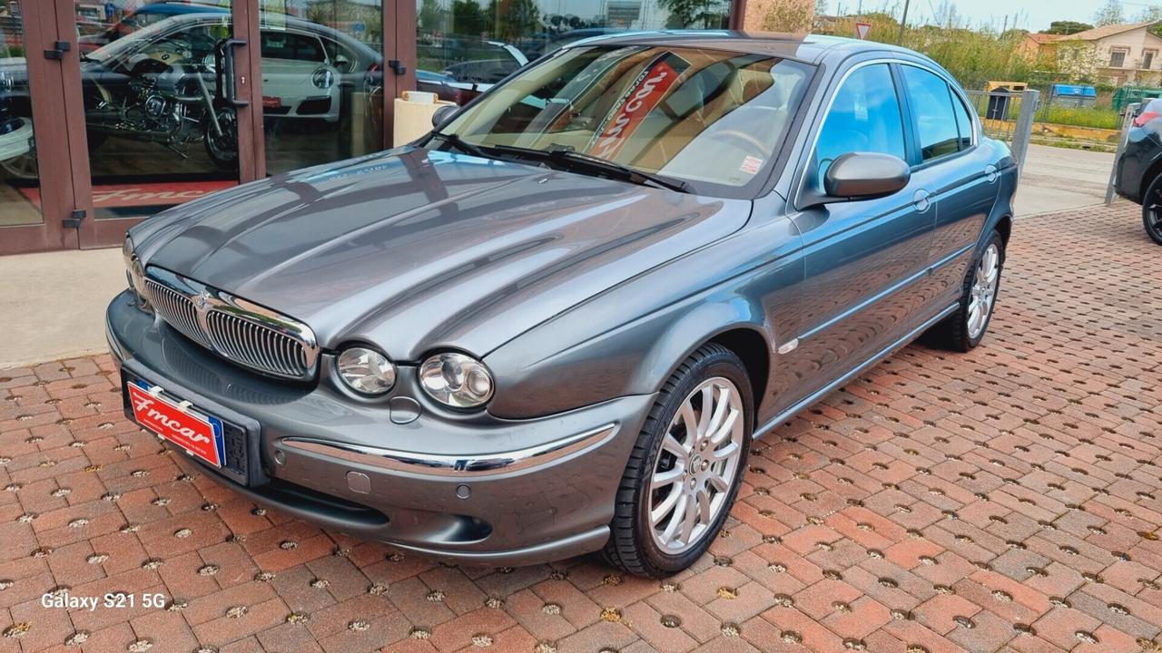 Jaguar X-Type 2.5 V6 24V cat Executive