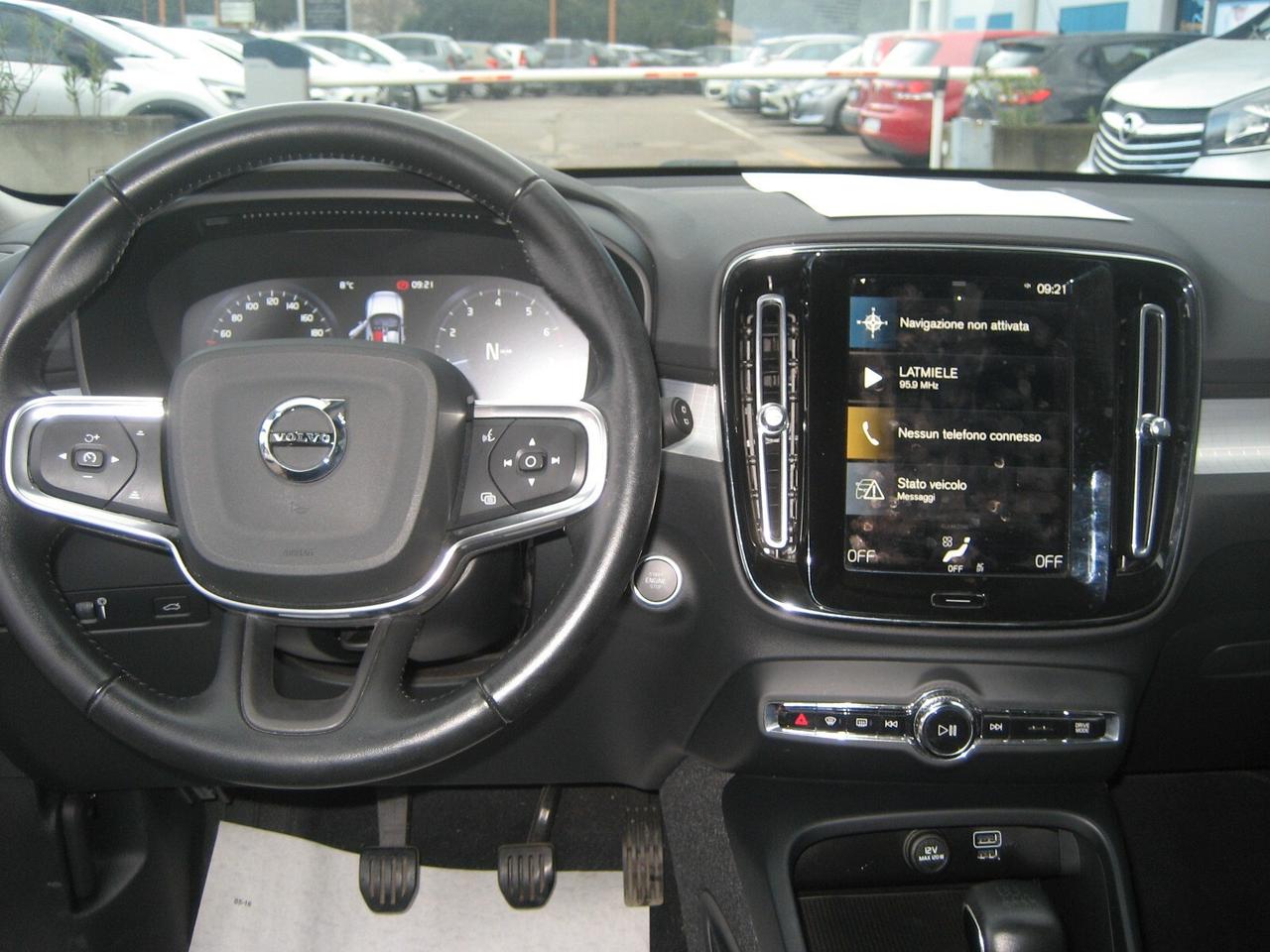 Volvo XC40 T2 Momentum