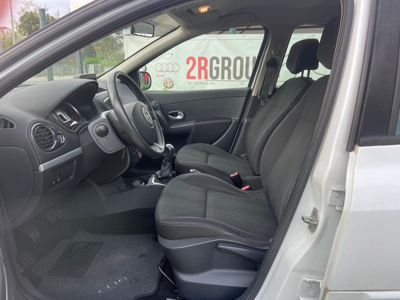 Renault Clio 1.2 55KW 5porte-2011"SOLO 43.000KM"