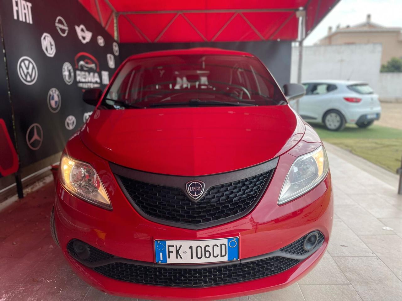 Lancia Ypsilon 1.2 69 CV 5 porte Gold