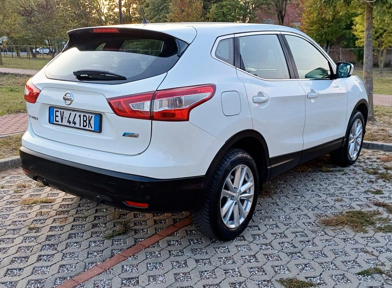 Nissan Qashqai 1.5 dCi Visia ANNO 2014