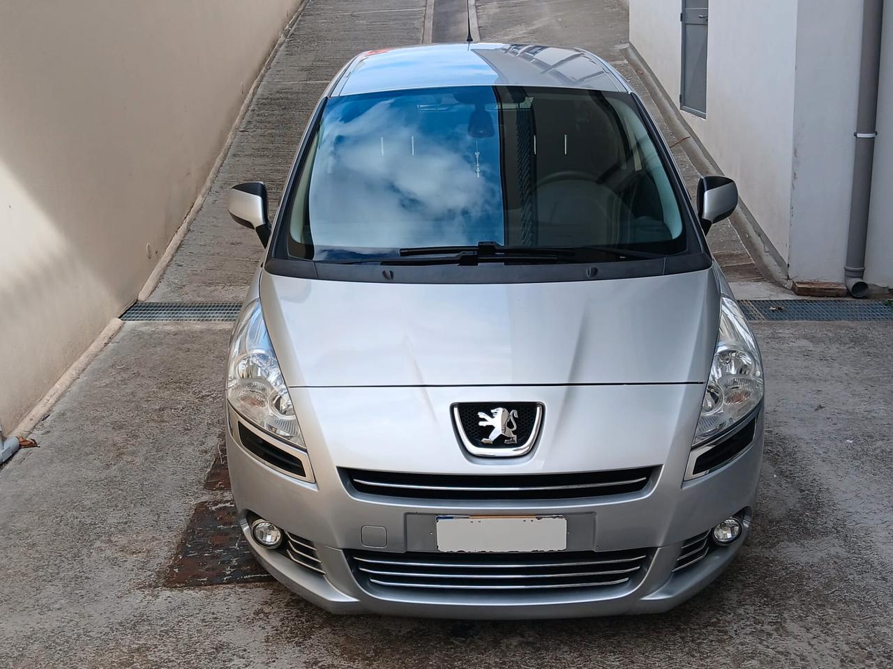 Peugeot 5008 1.6 HDI 116CV Business