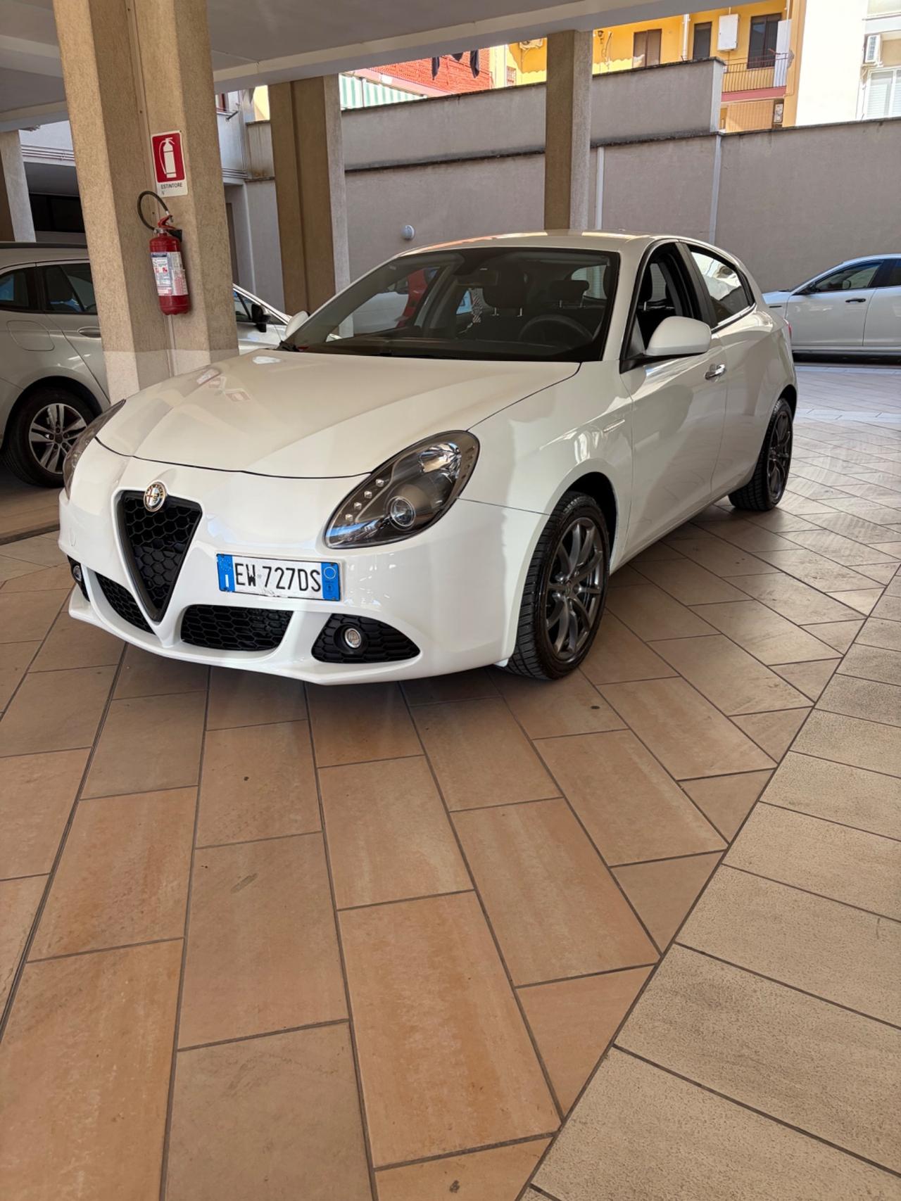 Alfa Romeo Giulietta 1.6 JTDm-2 105 CV Distinctive