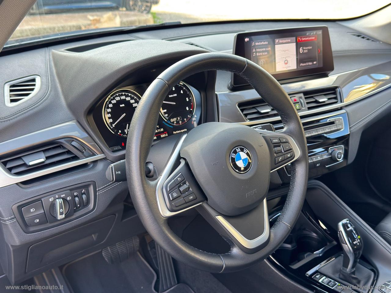 BMW X1 xDrive18d xLine Head-up display