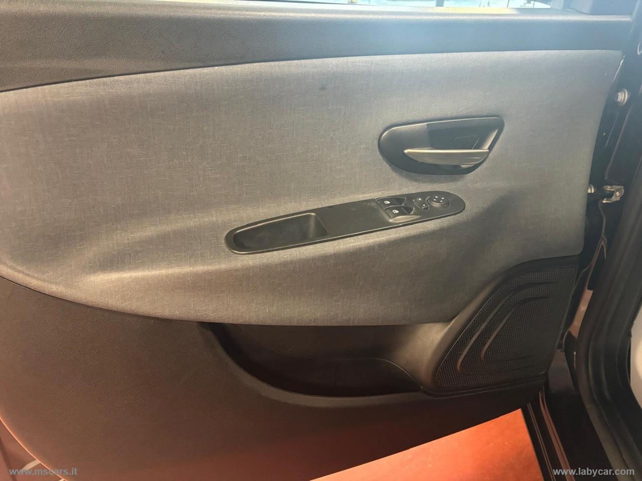 LANCIA Ypsilon 1.0 FireFly 5p.S&S Hybryd Gold