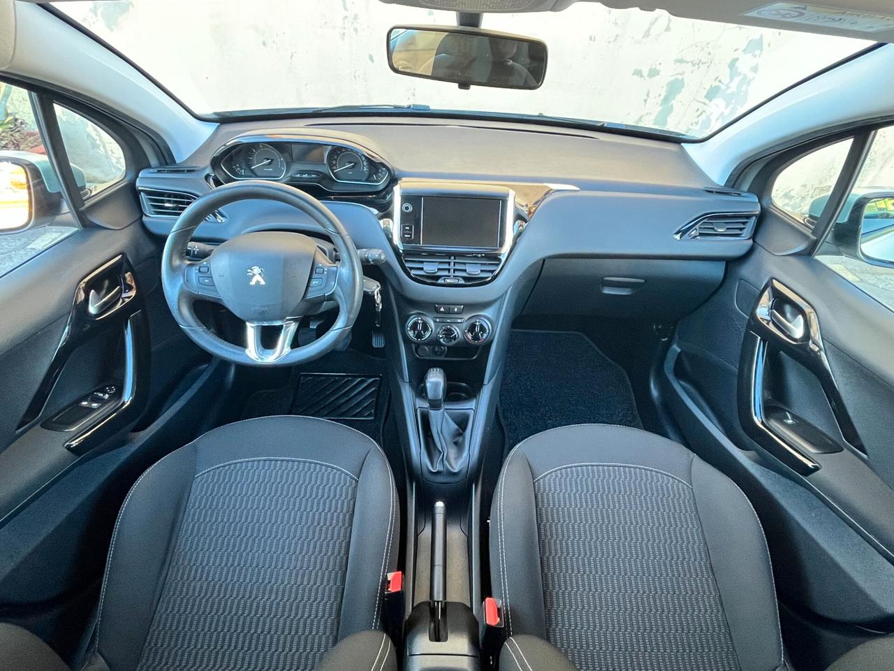 Peugeot 208 PureTech 82 5p. GPL Active