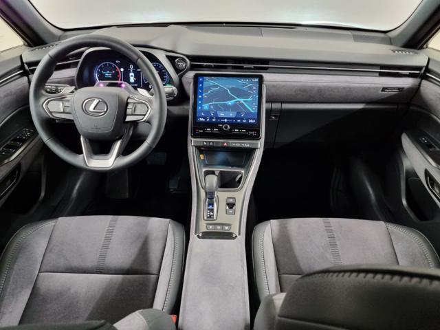 LEXUS LBX Hybrid Cool