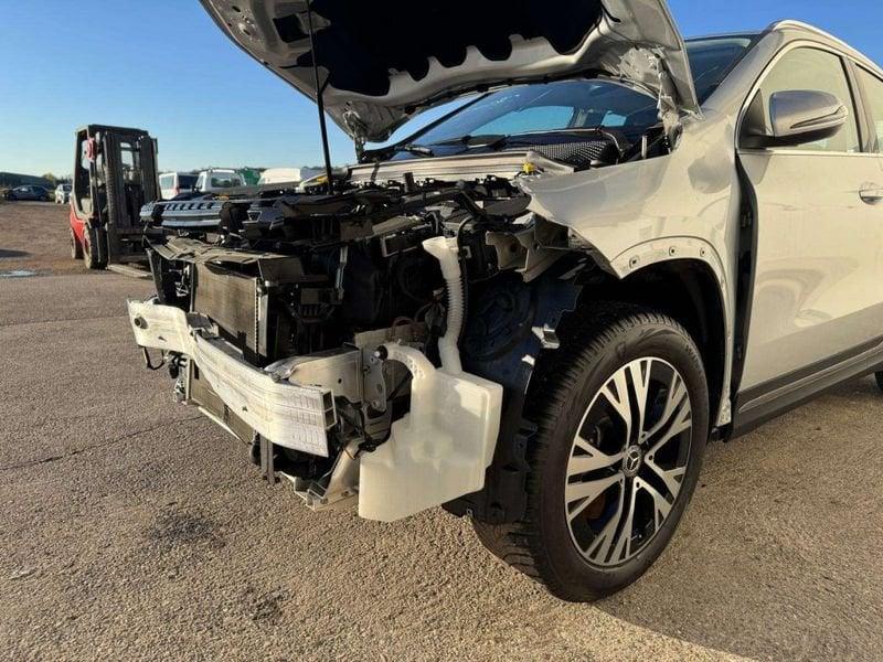 Mercedes-Benz GLA 250 e phev Advanced auto - INCIDENTATA