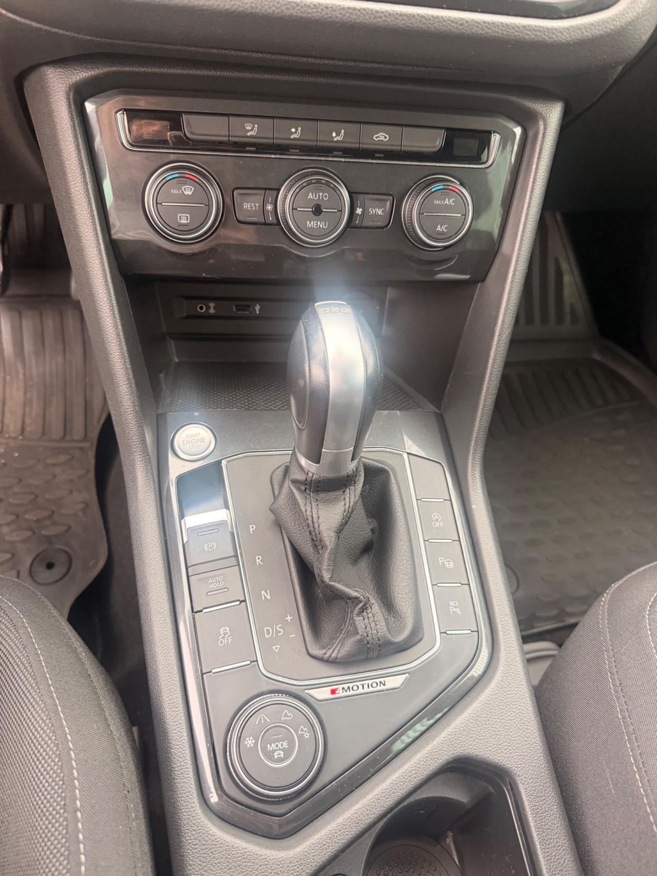 Volkswagen Tiguan 2.0 TDI SCR DSG 4MOTION Executive BMT