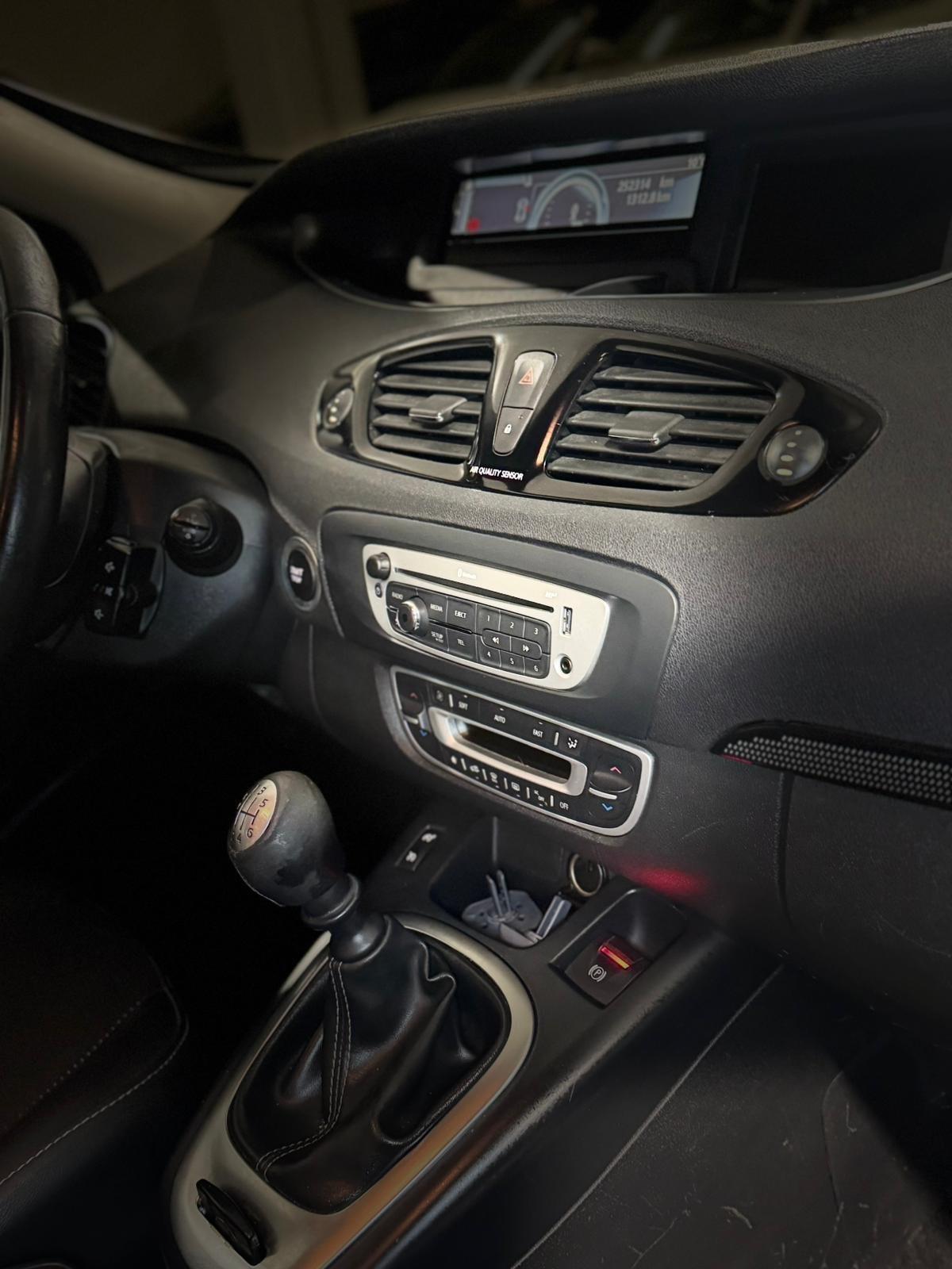 Scénic X-MODE 1.5 dCi 110CV *7 POSTI*NEOPATENTATI*