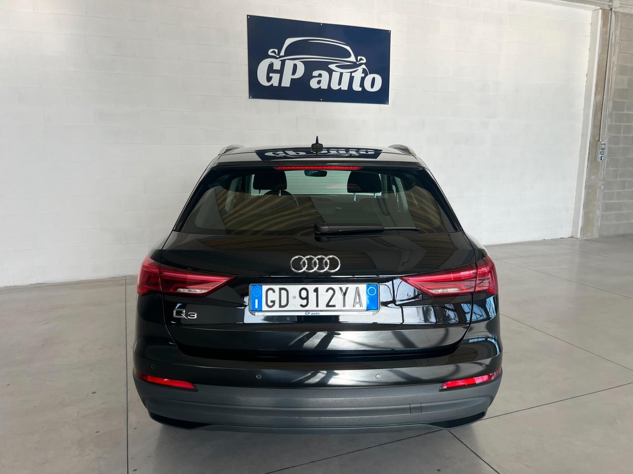 Audi Q3 35 TDI S tronic Business Advanced solo 73.543km tagliandati audi