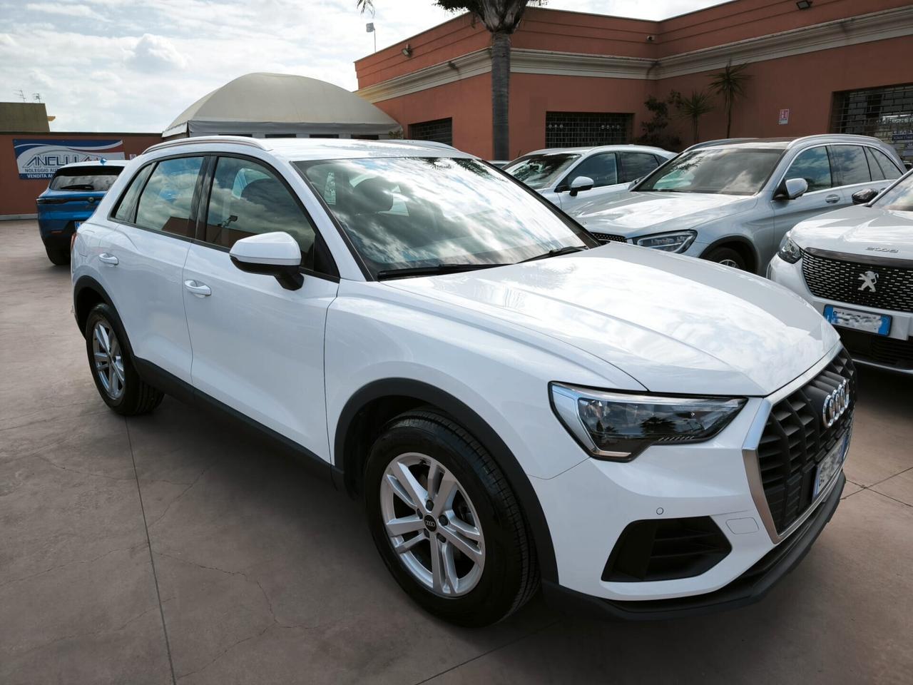 Audi Q3 35 TDI Business