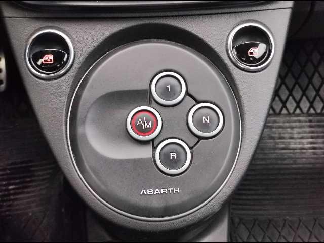 Abarth 695 - 695 1.4 t-jet 180cv auto