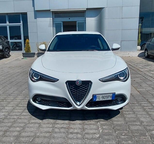 Alfa Romeo Stelvio 2.2 Turbodiesel 210 CV AT8 Q4 Executive