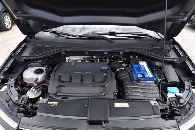 VOLKSWAGEN T-Roc 2.0 TDI SCR 150 CV DSG Business *TETTUCCIO*