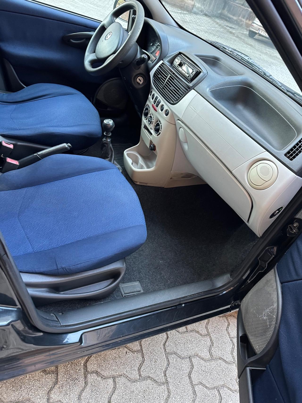 Fiat Punto 1.2i cat 5 porte ELX