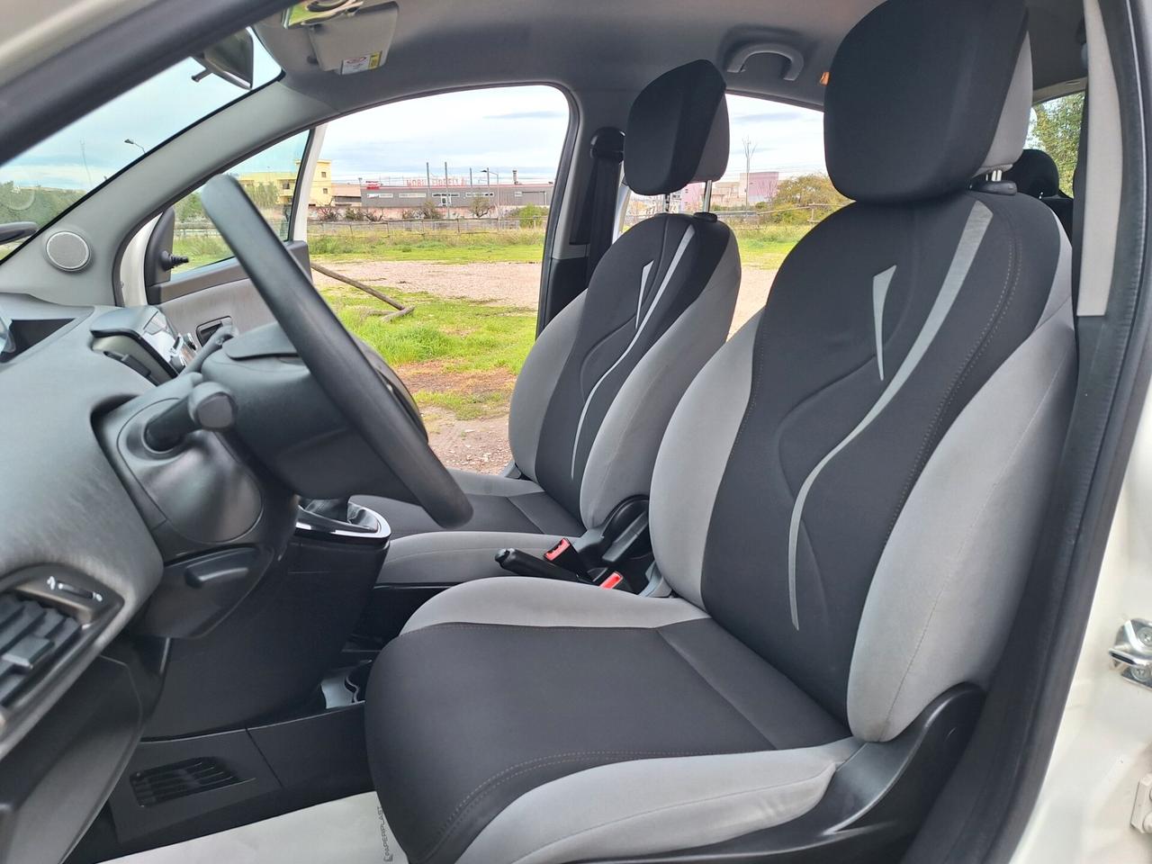 Lancia Ypsilon 1.2 69 CV 5 porte Silver PERFETTA