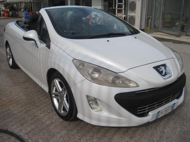 Peugeot 308 2.0 HDi 136CV CC aut. Féline