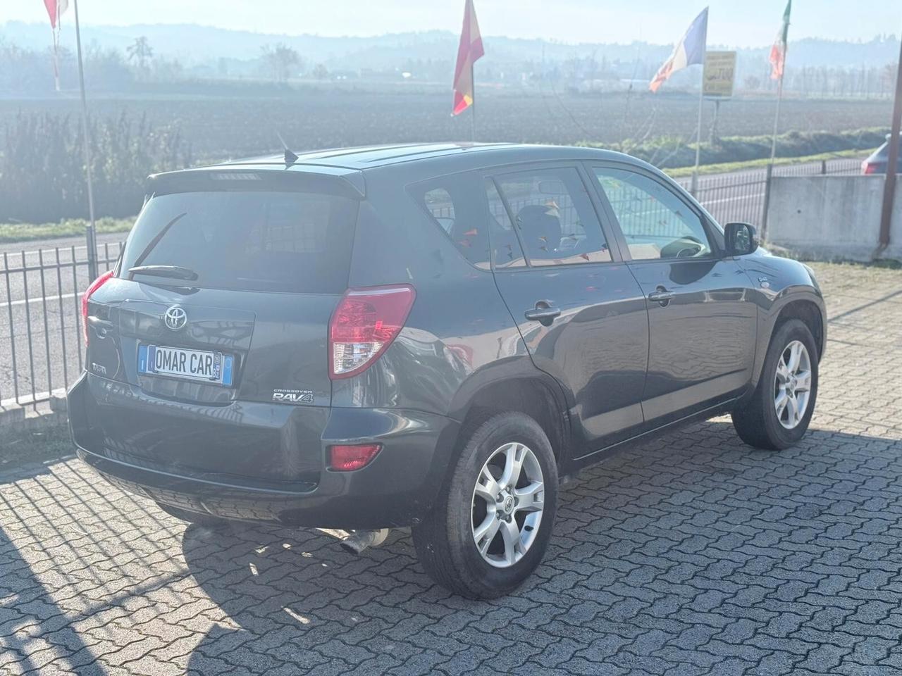 Toyota RAV 4 2.2 D 4X4 2009 MANUALE