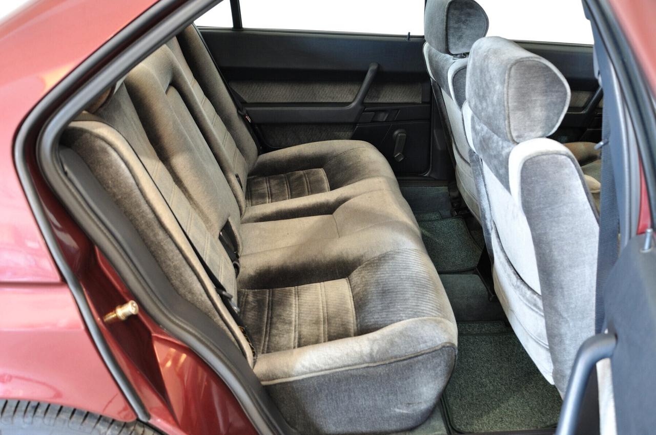 Alfa Romeo 164 2.0i Twin Spark CRS