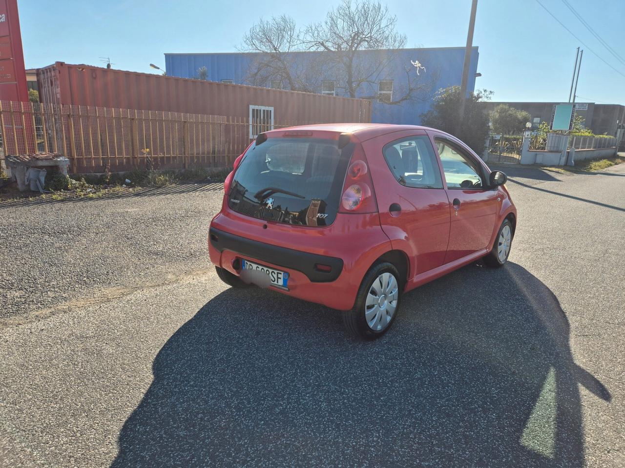 Peugeot 107 1.0 68CV 5p. Plaisir