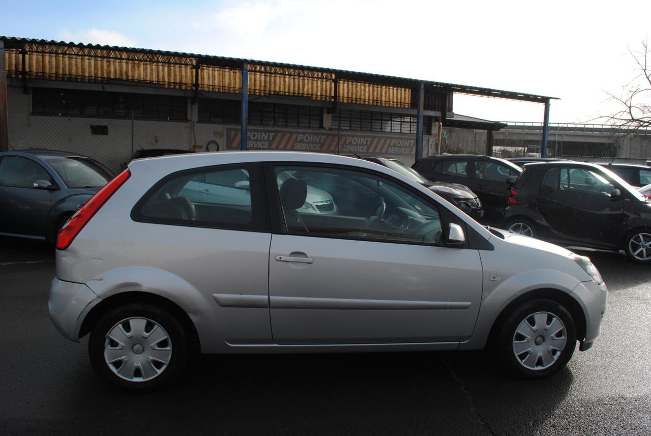 FORD FIESTA 1.2 75 CV OK NEOPATENTATI