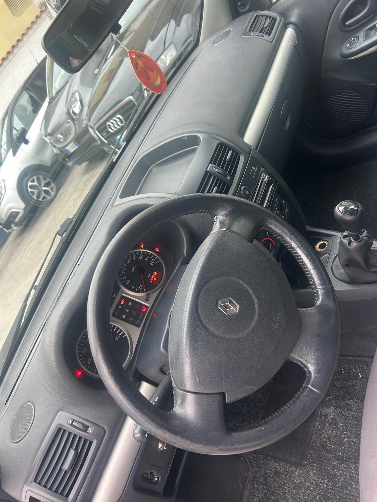 Renault Clio 1.2 16V cat 5 porte Privilège