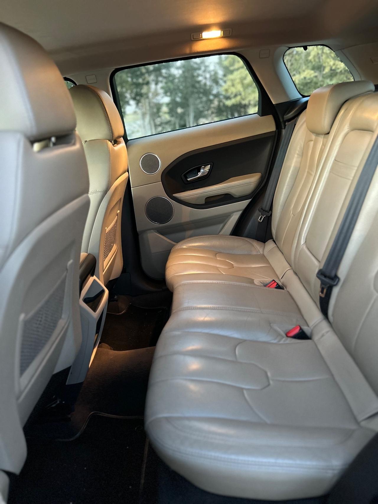 Land Rover Range Evoque 2.2 TD4 5p. Prestige