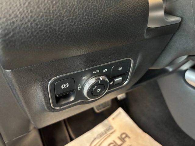 MERCEDES-BENZ GLB 200 d 7 Posti AMG Premium Plus Automatico