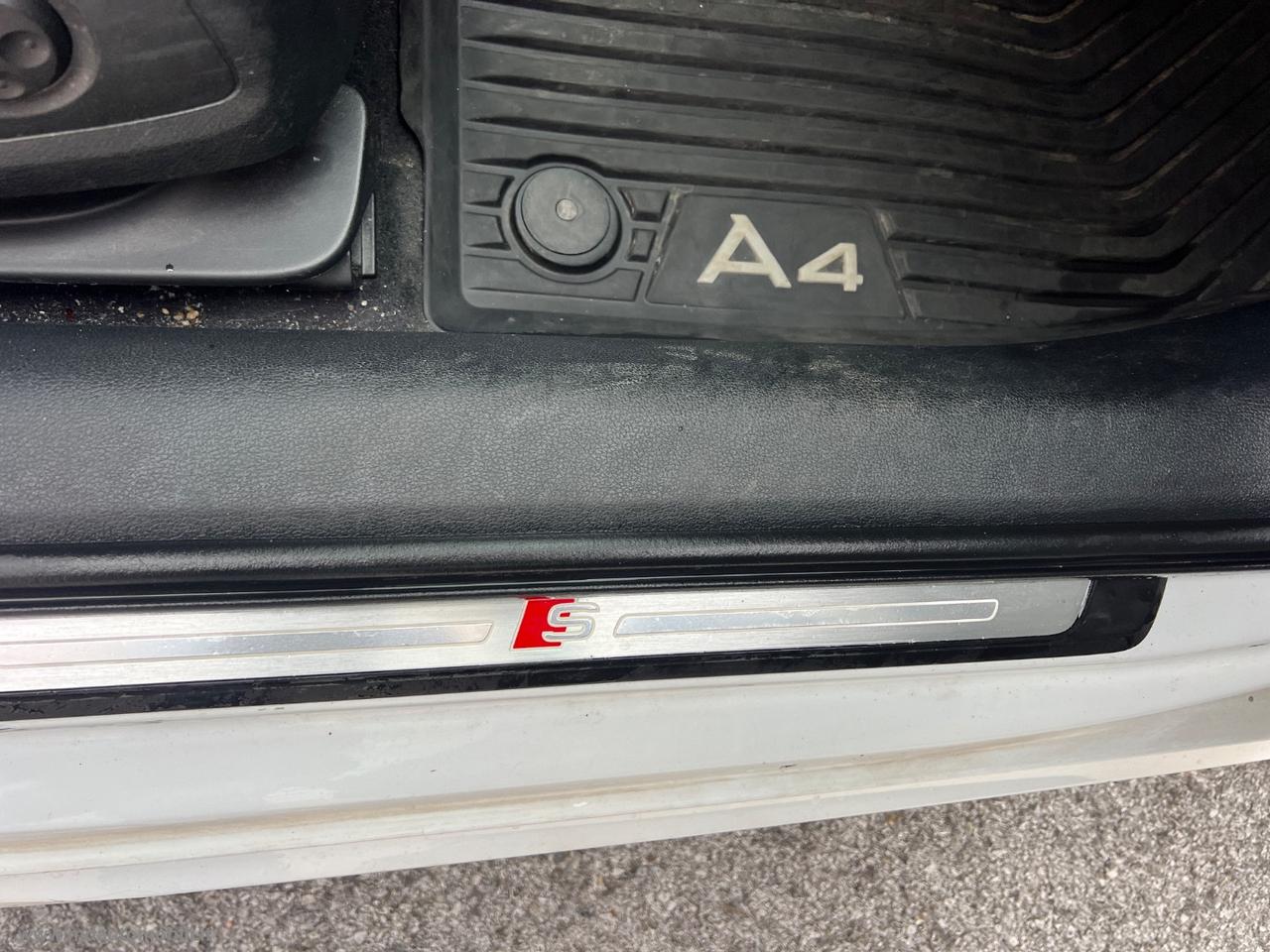 AUDI A4 Avant 3.0 TDI quattro S tronic S LINE VIRTUAL CAMERA