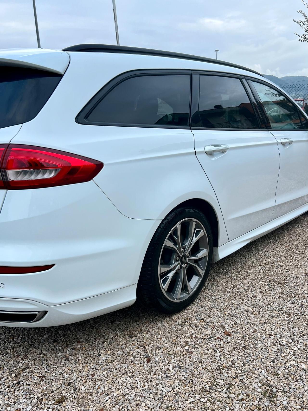 Ford Mondeo 2.0 TDCi 180 CV S&S Powershift AWD 5p. Vignale