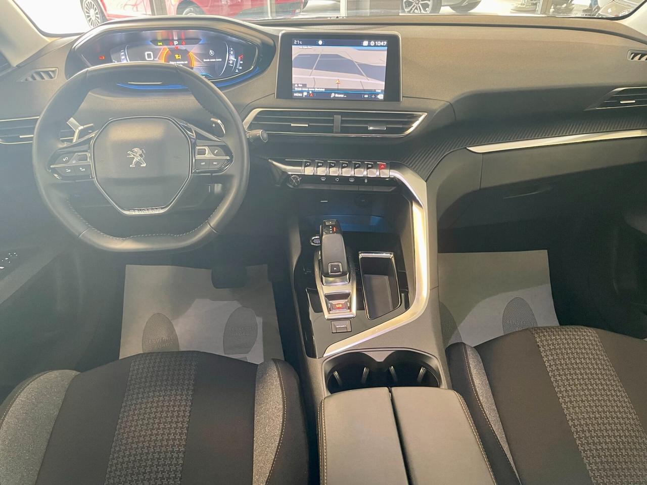 Peugeot 3008 BlueHDi 130cv EAT8 Business