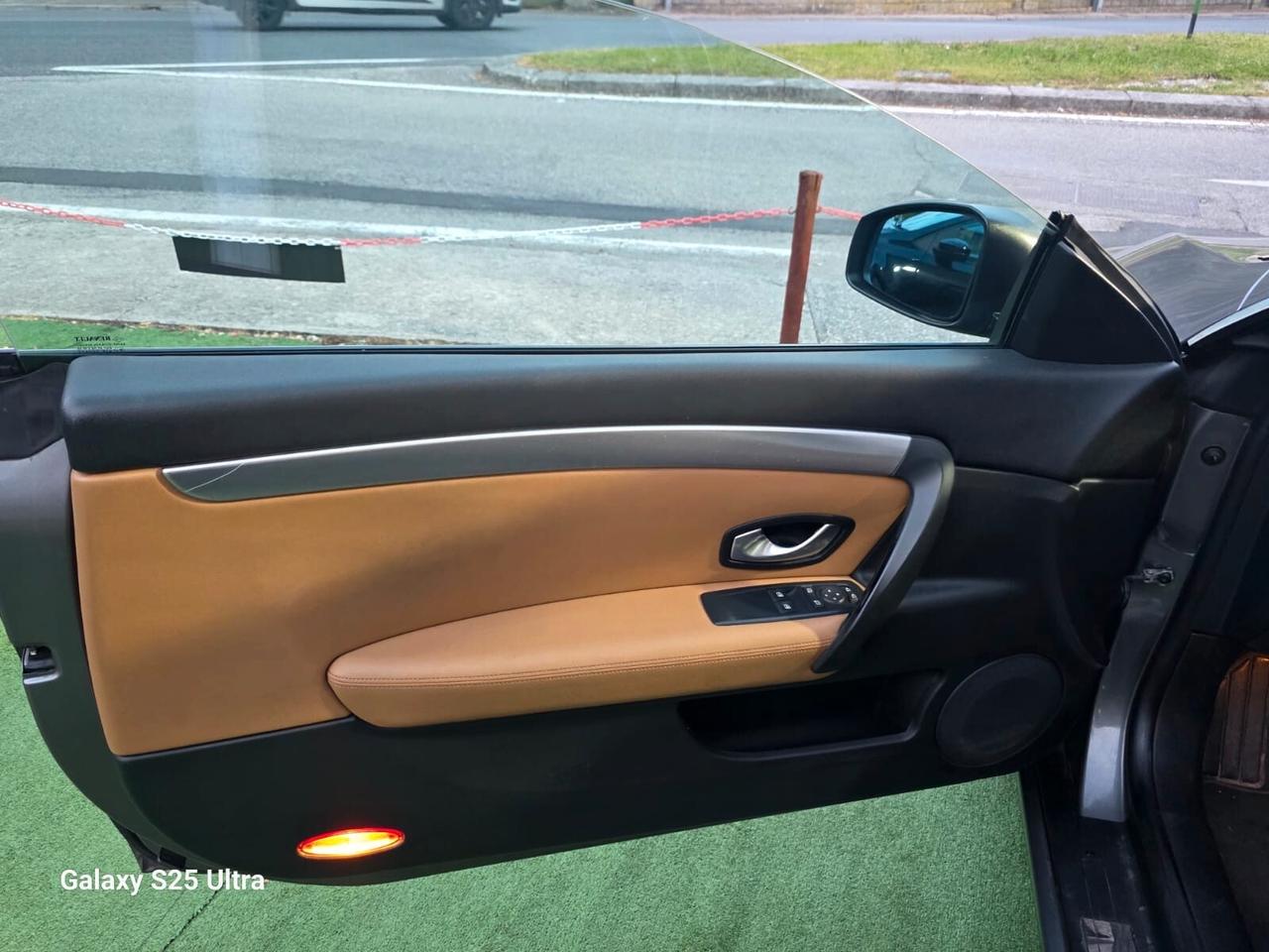 Renault Laguna Coupé 2.0 dCi 180CV 4Control