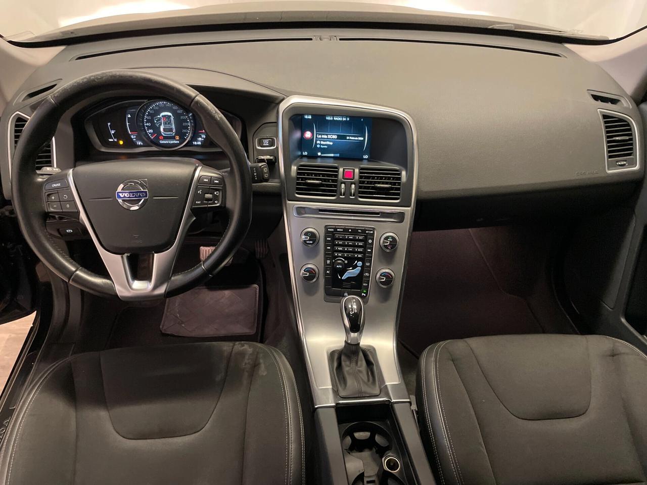 Volvo XC60 2.0 190 CV D4 Geartronic Summun My 17 COCKPIT FULL AUTOMATICA