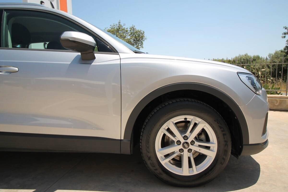 Audi Q3 35 TFSI 150cv Business 6marce|2021