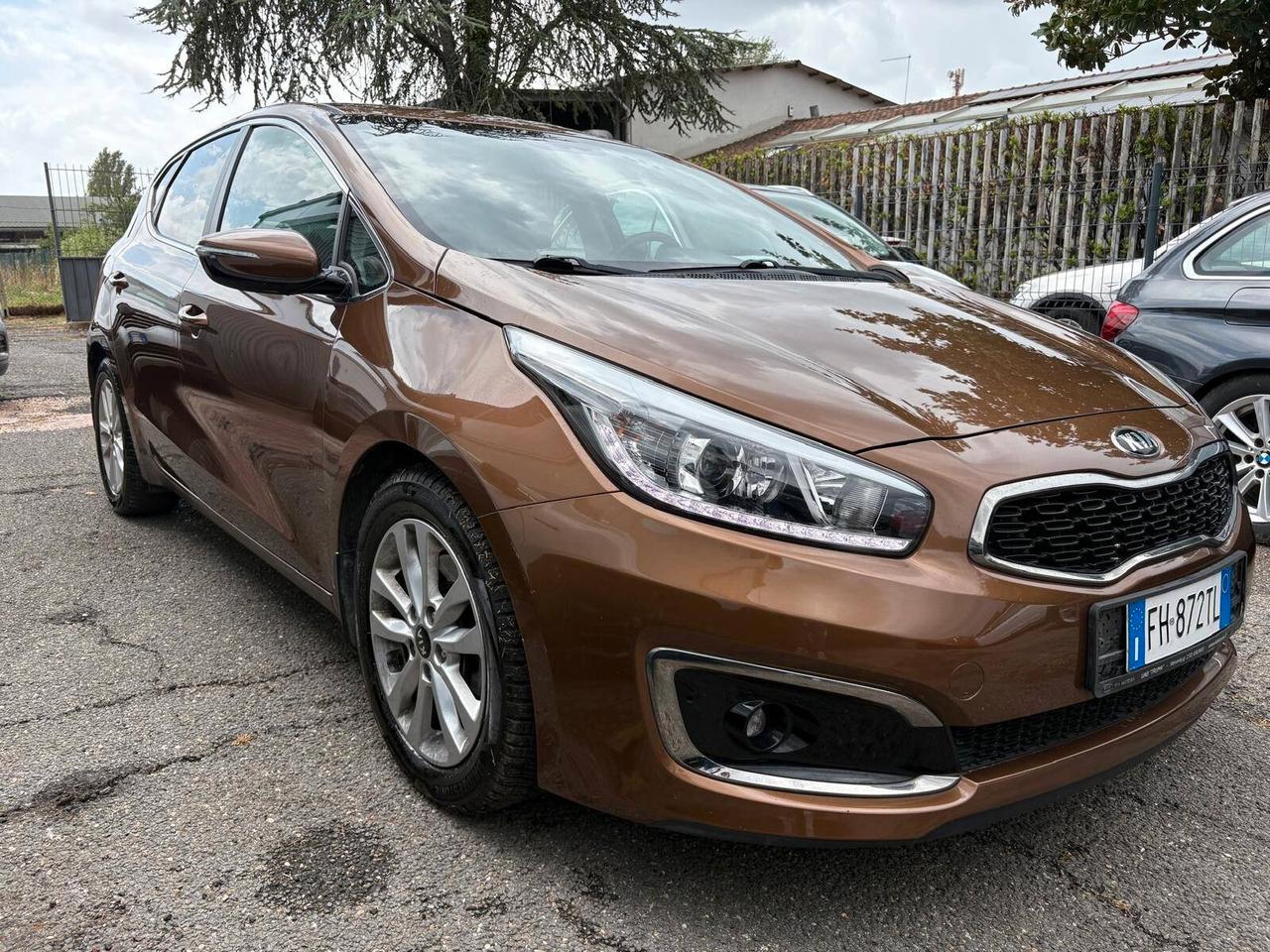 Kia Ceed cee'd 1.6 GDI 5 porte Cool automatica