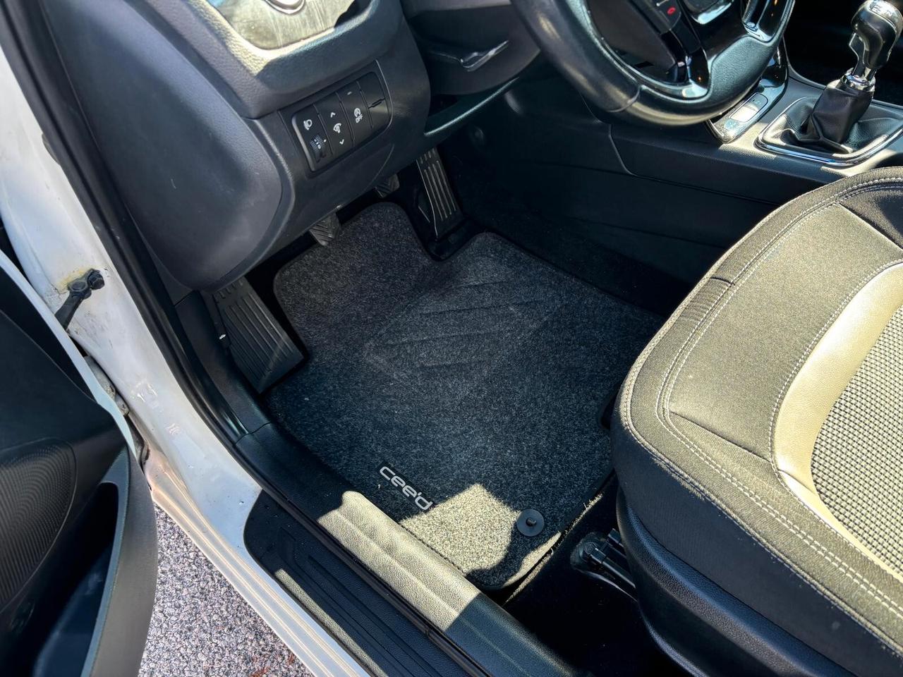 Kia Ceed cee'd 1.6 CRDi 129 CV DCT 5 porte