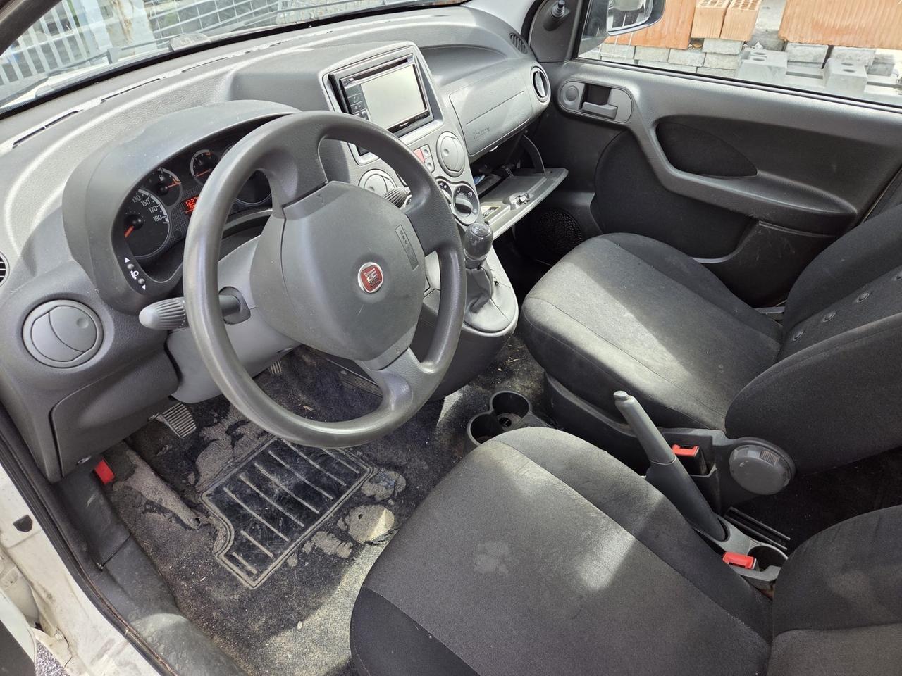 Fiat Panda 1.2 Dynamic AUTOCARRO SI NEOPATENTATI