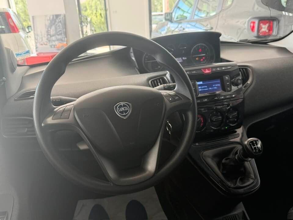 Lancia Ypsilon 1.2 69 CV 5 porte S&S Elefantino Blu