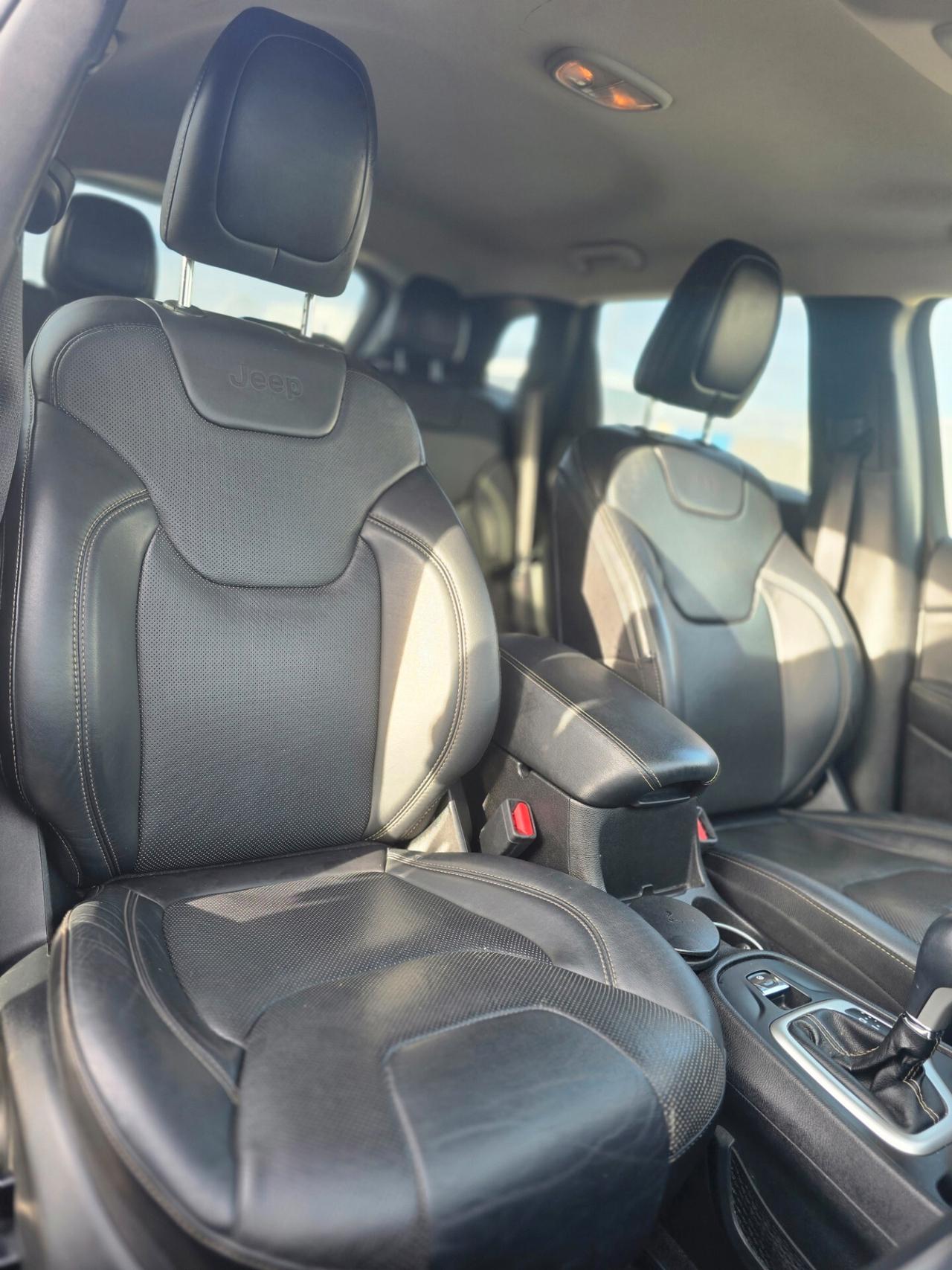 Jeep Cherokee 2.2 Mjt II 4WD Active Drive I Overland