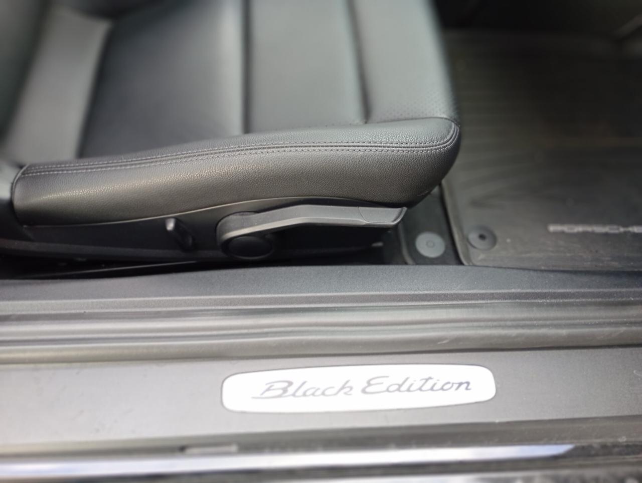 Porsche Cayman 2.7 BLACK EDITION