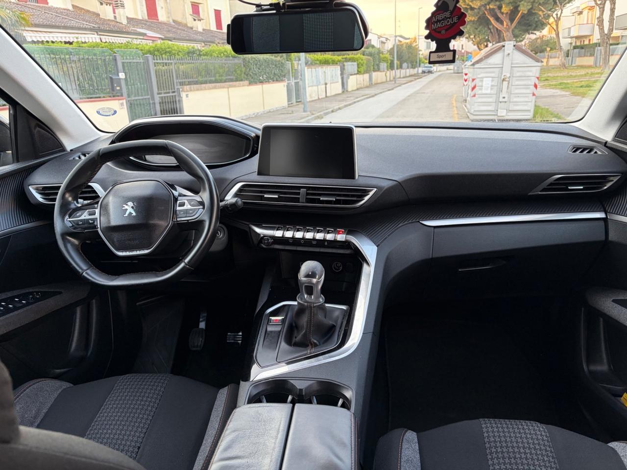 Peugeot 3008 BlueHDi 120 S&S Active 1.6 HDi 2017