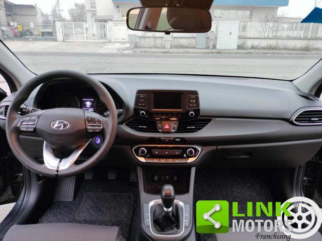 HYUNDAI i30 1.4 MPI 5p. Classic 16V