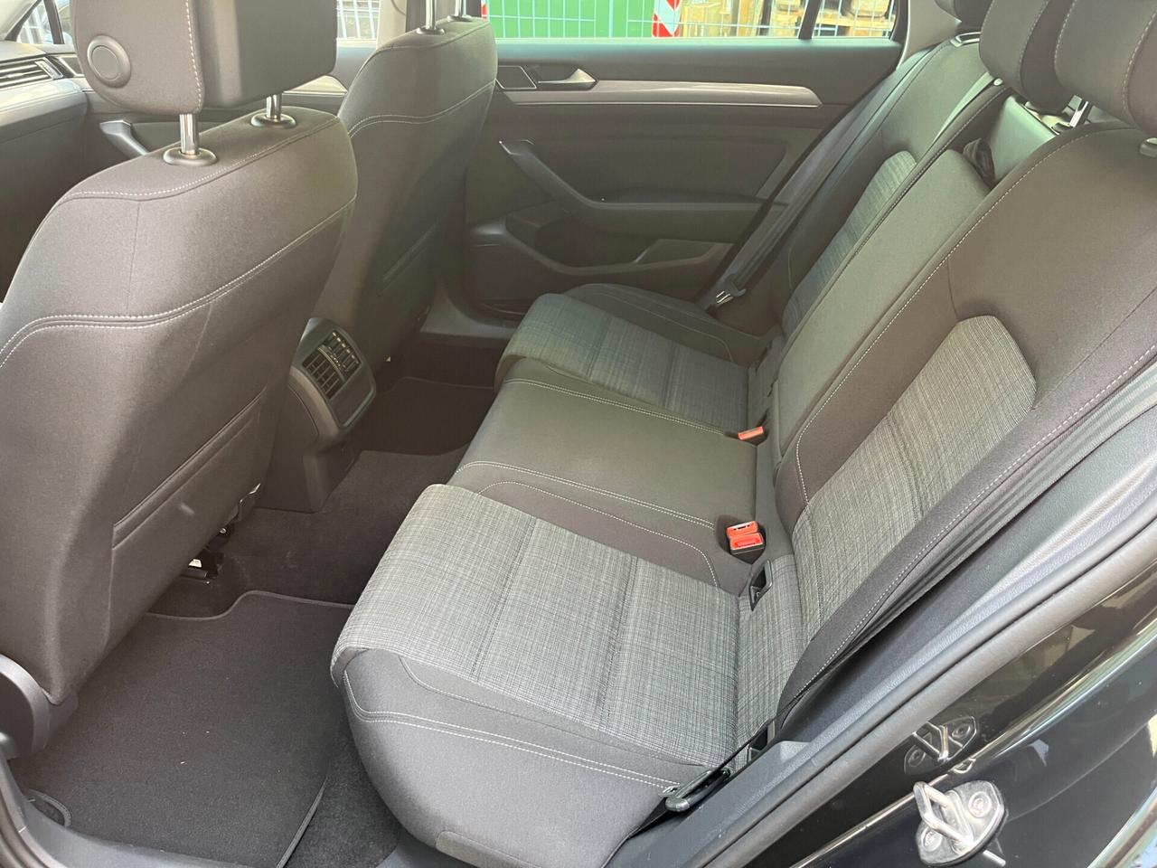 Volkswagen Passat Variant 2.0 TDI SCR EVO DSG Business