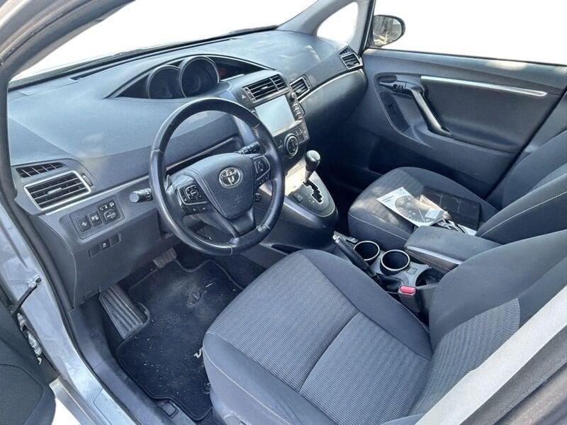 Toyota Verso 1.8 CVT Active 7 POSTI