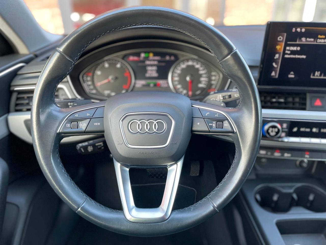 Audi A4 Avant 30 TDI S tronic S line