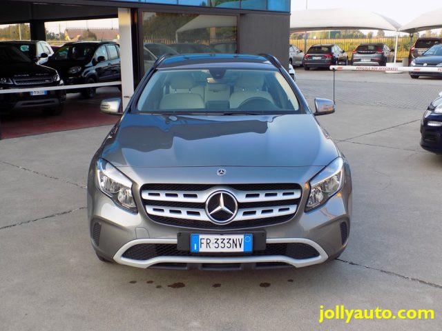 MERCEDES-BENZ GLA 220 d Automatic 4Matic Business