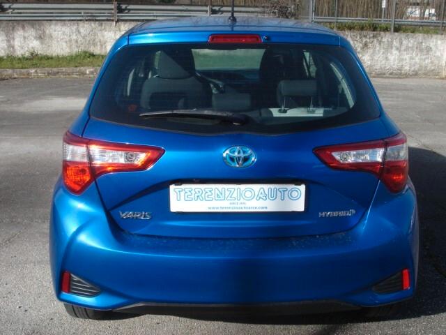 Toyota Yaris 1.5 Hybrid 5 porte Business ok neopatentati.