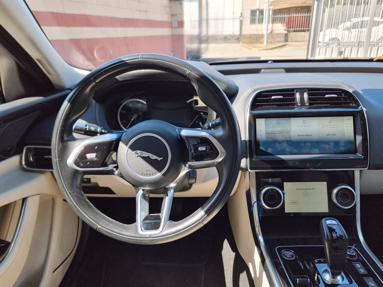 Jaguar XE 2.0 D 204 CV aut. SE